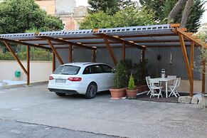 Domus Decclesiis