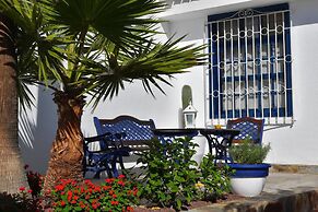 Endless Summer Hostel - Adults Only