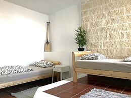 Endless Summer Hostel - Adults Only