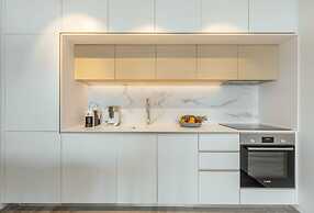 Lazure Hotel and Marina