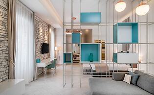 Lazure Hotel and Marina