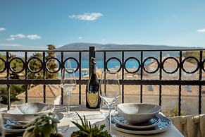 Lazure Hotel and Marina