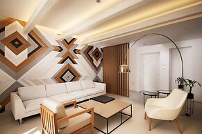 Lazure Hotel and Marina