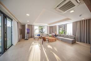 Acqua Villa Nha Trang