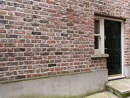 Malone Place Apartment