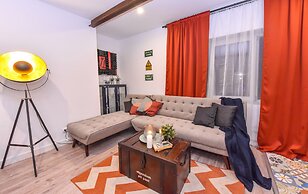 Parliament & River View Apartments