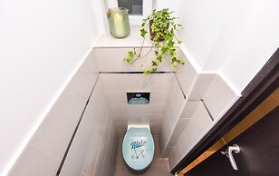 Parliament & River View Apartments