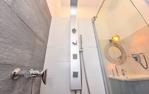 Parliament & River View Apartments