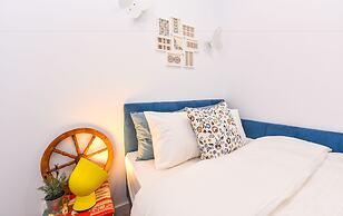 Parliament & River View Apartments