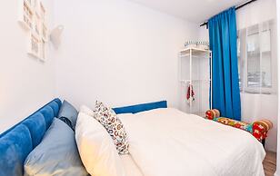 Parliament & River View Apartments