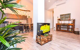 Parliament & River View Apartments