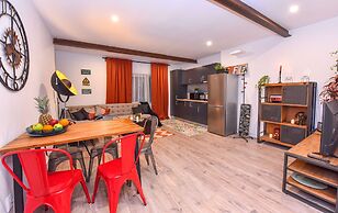 Parliament & River View Apartments