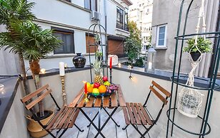 Parliament & River View Apartments