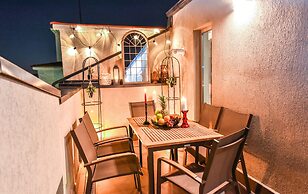 Parliament & River View Apartments