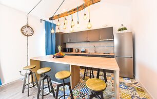 Parliament & River View Apartments