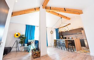 Parliament & River View Apartments