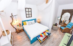 Parliament & River View Apartments