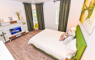 Parliament & River View Apartments