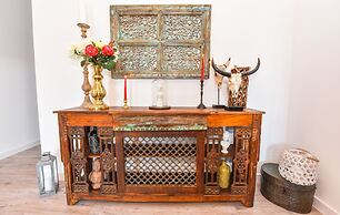 Parliament & River View Apartments