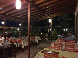 Assos Büyük Yıldızsaray Otel