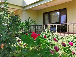 Assos Büyük Yıldızsaray Otel