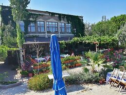 Assos Büyük Yıldızsaray Otel