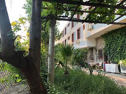 Assos Büyük Yıldızsaray Otel