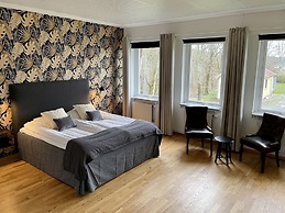 Hensbacka Herrgård