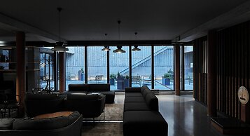 Exeter Hotel
