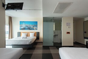 easyHotel The Hague Scheveningen Beach