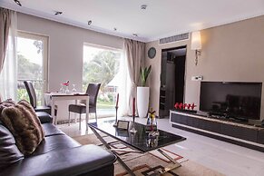 Red Mango Apartment Hotel