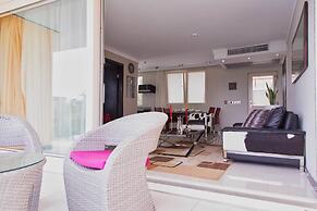 Red Mango Apartment Hotel