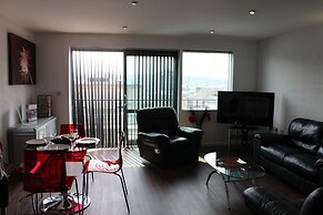 City Crash Pad - West Street Apartments