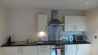 City Crash Pad - West Street Apartments