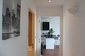 City Crash Pad - West Street Apartments