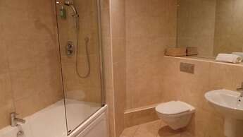 City Crash Pad - West Street Apartments