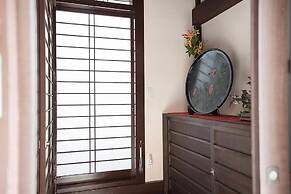 Maeniiya Machiya Inn