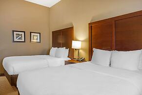 Comfort Inn & Suites at CrossPlex Village