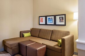 Comfort Inn & Suites at CrossPlex Village