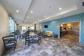 Comfort Inn & Suites Oklahoma City near Bricktown