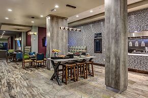 Hilton Garden Inn Topeka