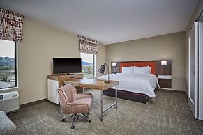 Hampton Inn & Suites Roseburg