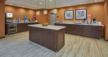Hampton Inn & Suites Roseburg