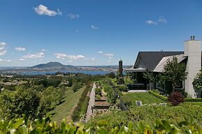 The Lakeview House Apartment