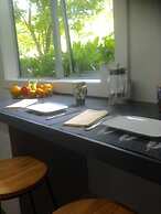 The Lakeview House Apartment