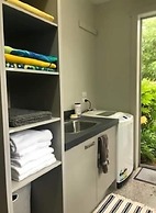 The Lakeview House Apartment