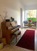 The Lakeview House Apartment