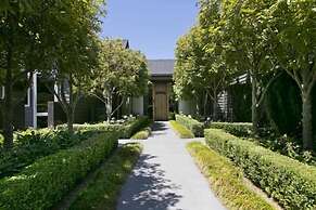 The Lakeview House Apartment