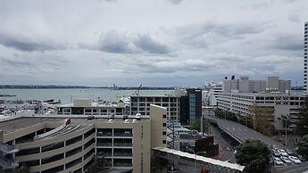 Auckland Waterfront Executive Living