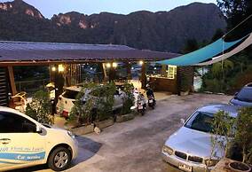 Blue Mountain Phangnga Resort